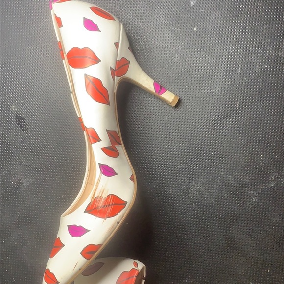 Heels - Picture 5 of 5